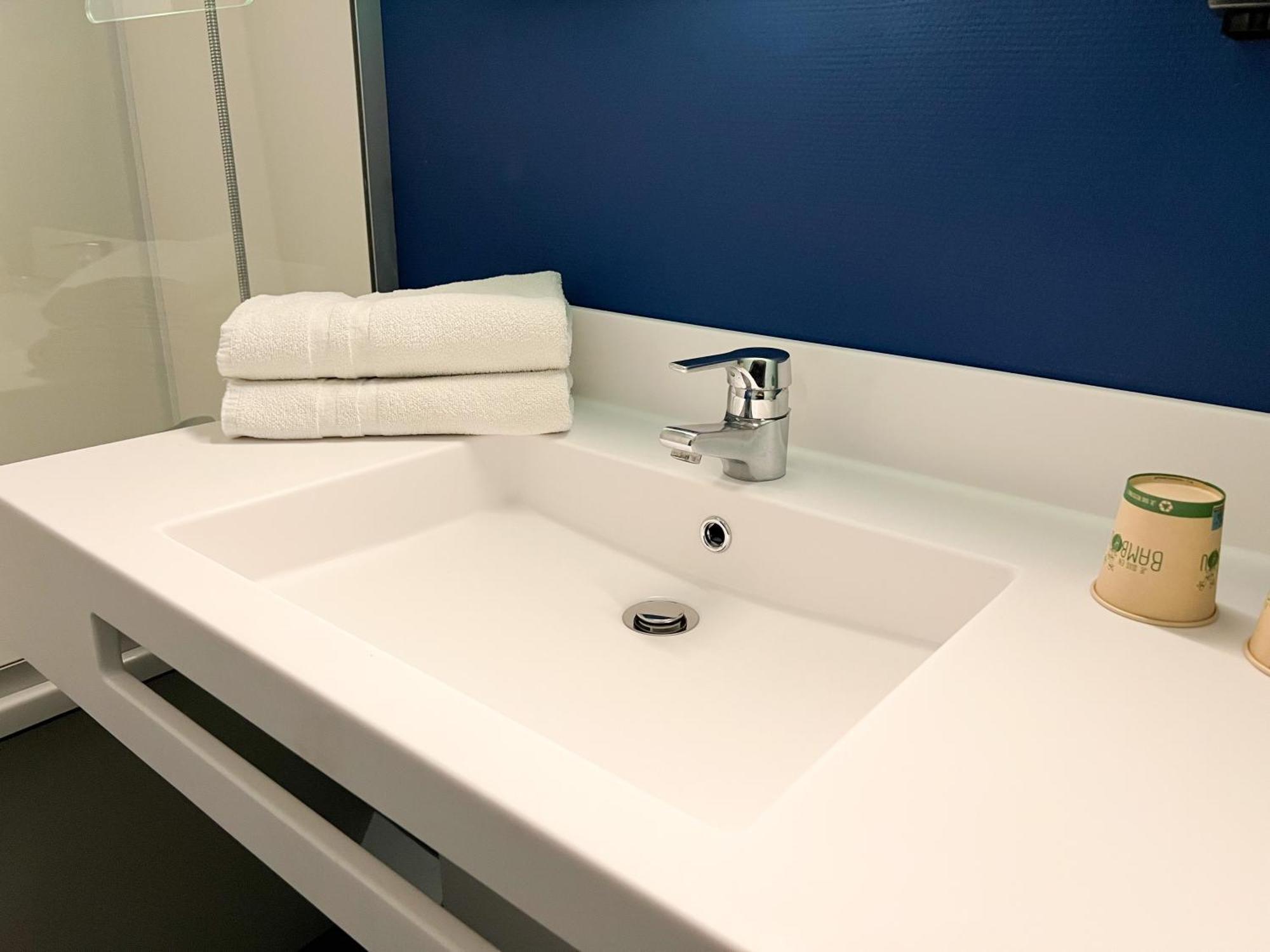Ibis Budget Saint Christol Les Alès Exterior foto