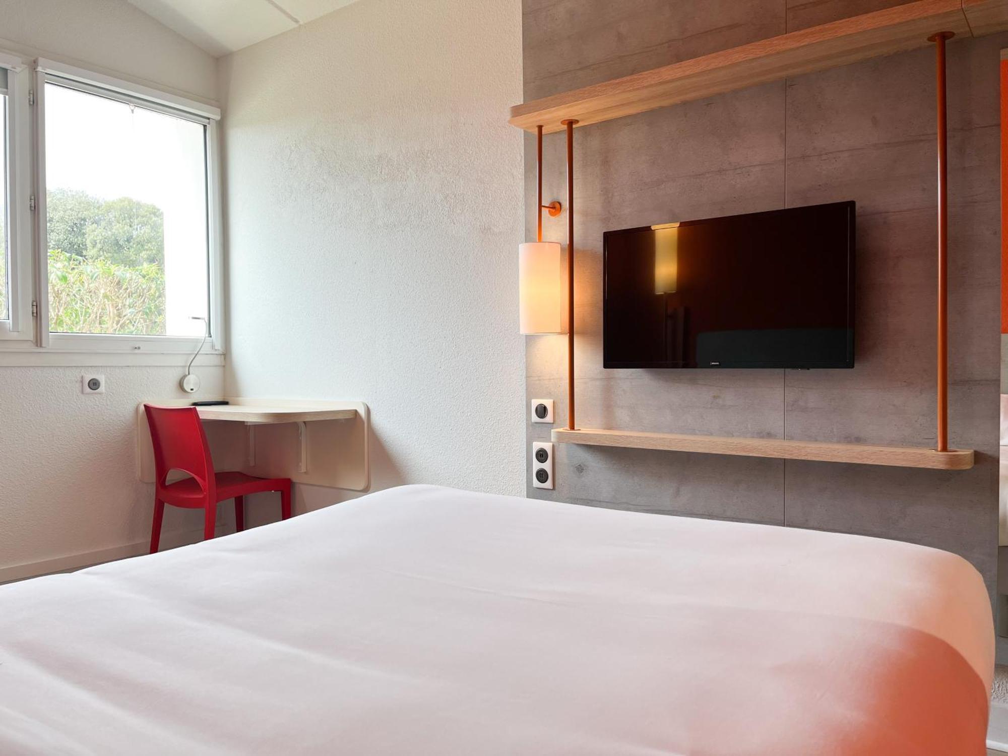 Ibis Budget Saint Christol Les Alès Exterior foto