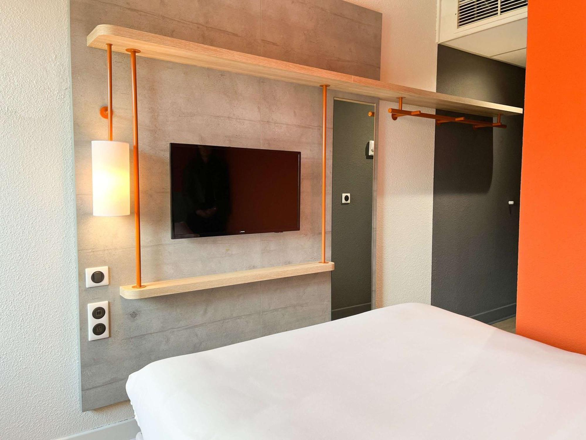 Ibis Budget Saint Christol Les Alès Exterior foto