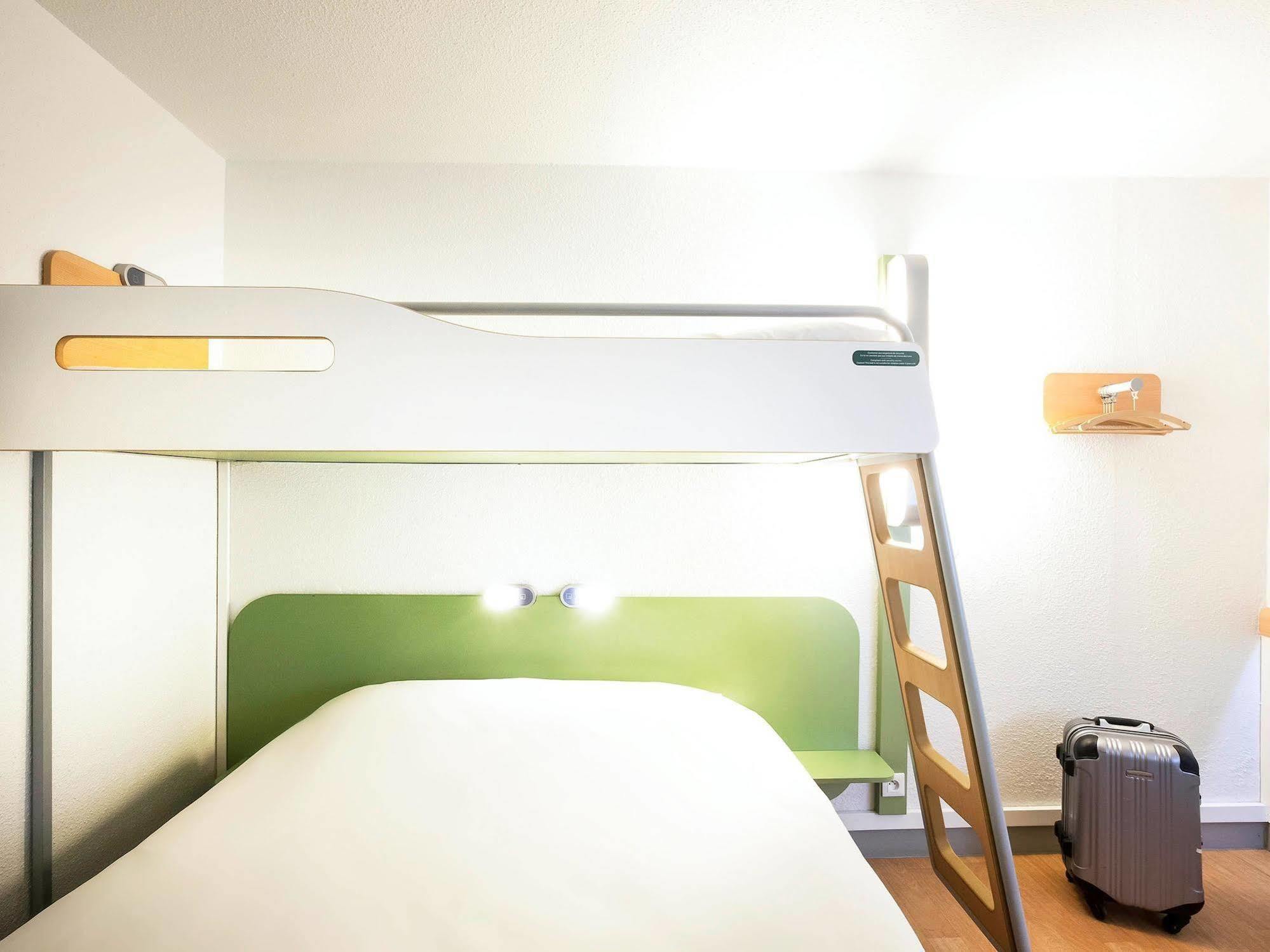 Ibis Budget Saint Christol Les Alès Exterior foto