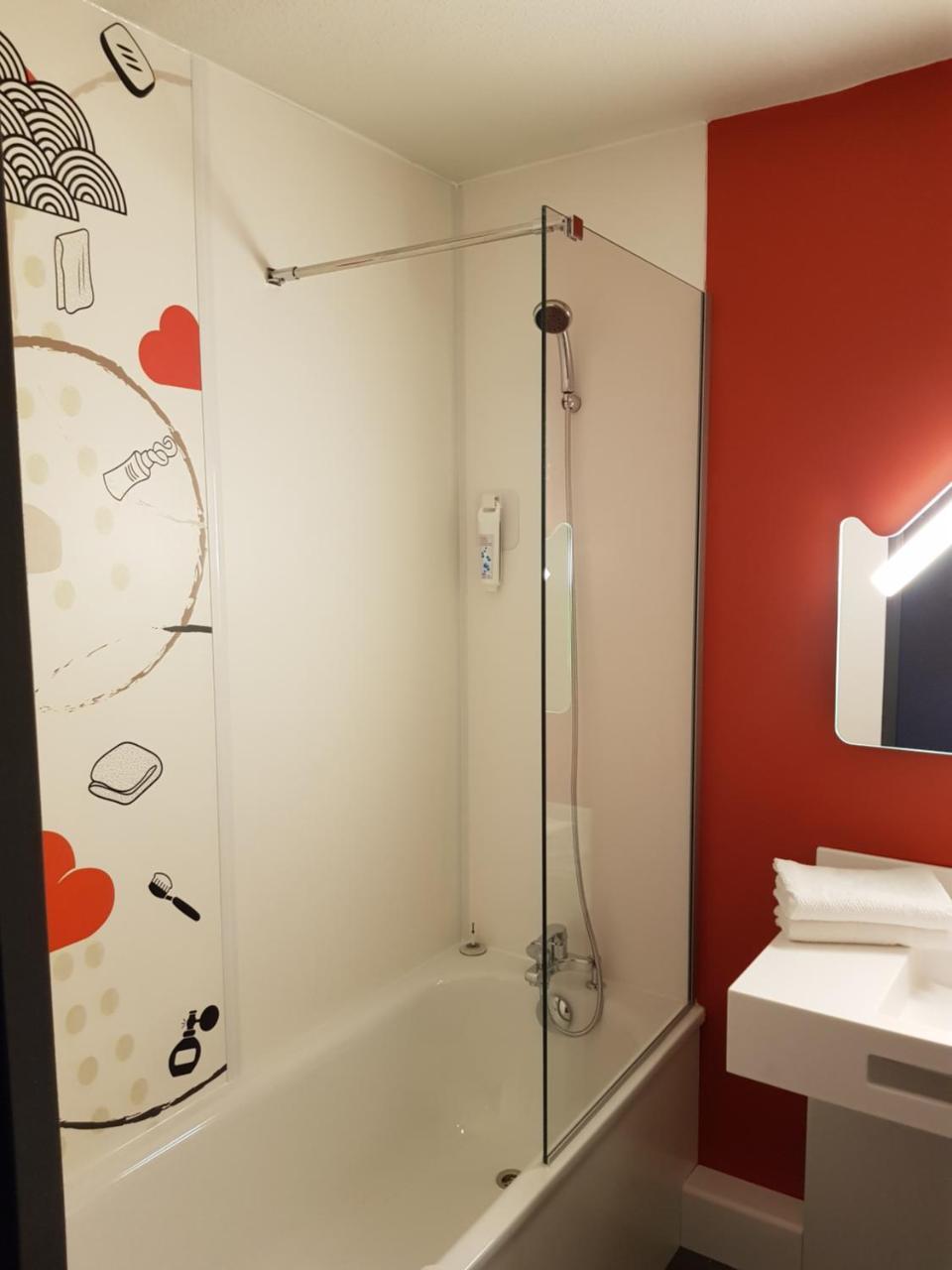 Ibis Budget Saint Christol Les Alès Exterior foto