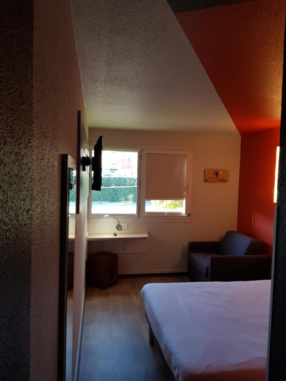 Ibis Budget Saint Christol Les Alès Exterior foto